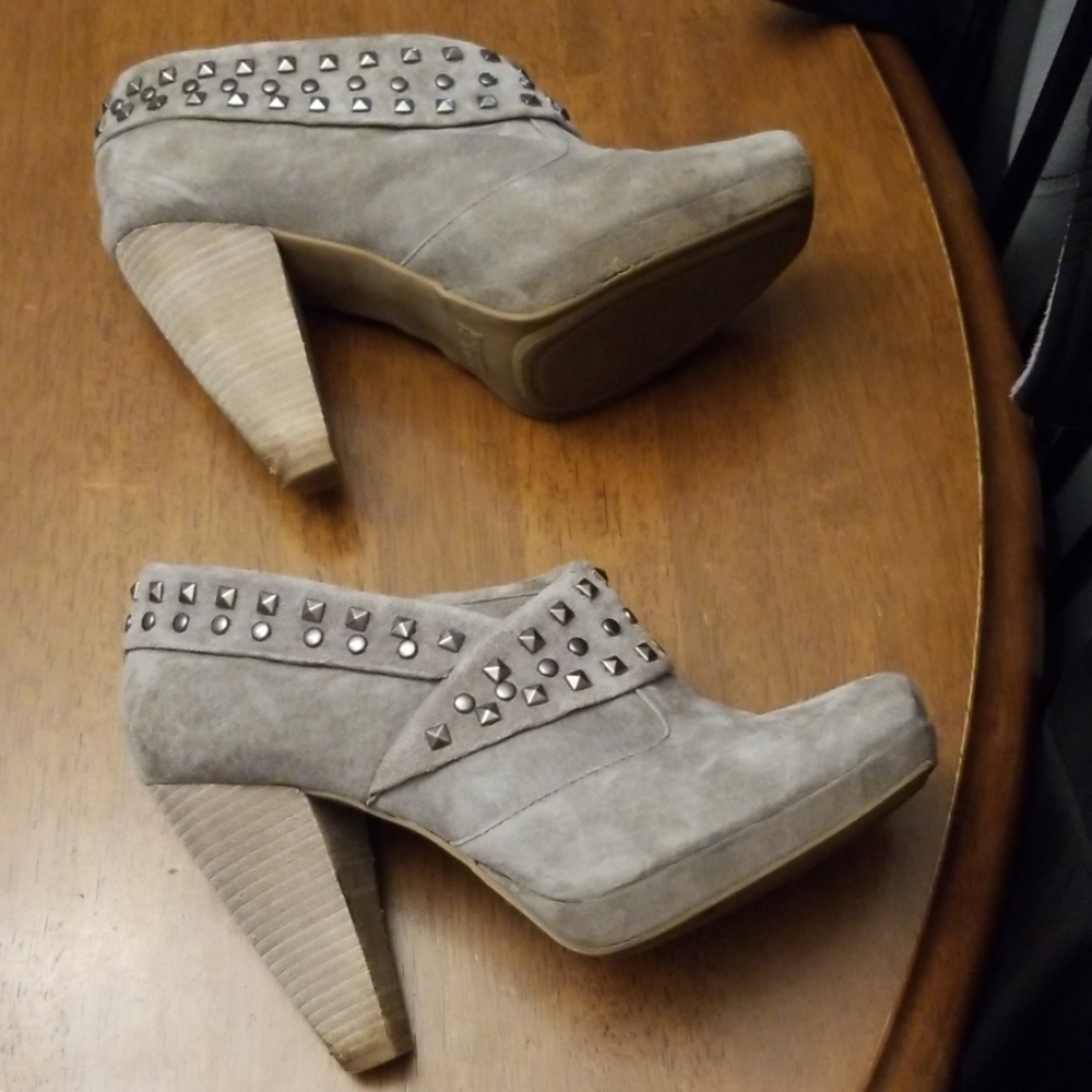 Gray suede leather ankle boots - Picture 5 of 8
